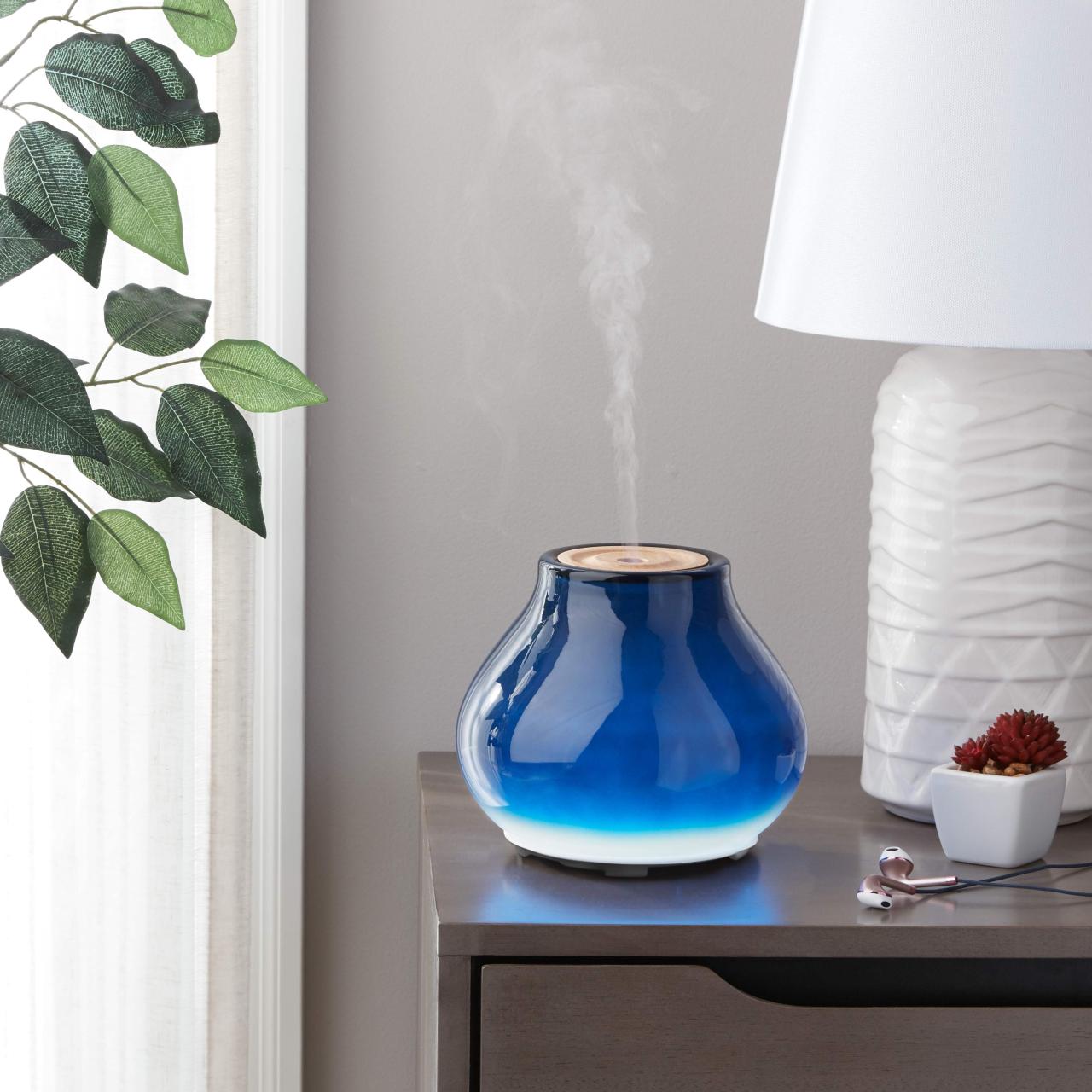 Cordless aromatherapy diffuser
