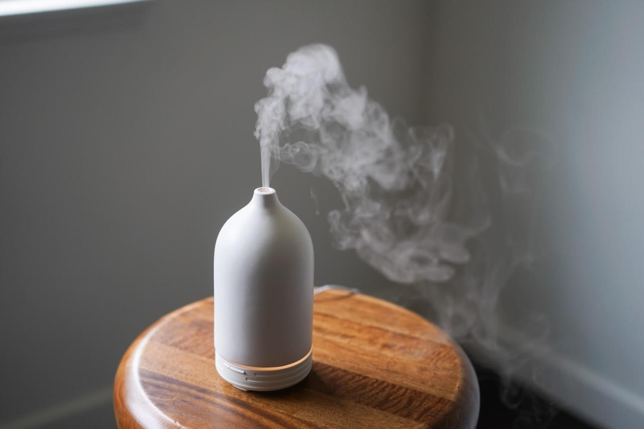 Aromatherapy diffuser with oils